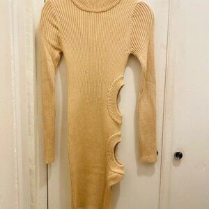 CASUAL SEXY BEIGE DRESS WITH LONG SLEEVE FOR WOMEN SIZE MEDIUM